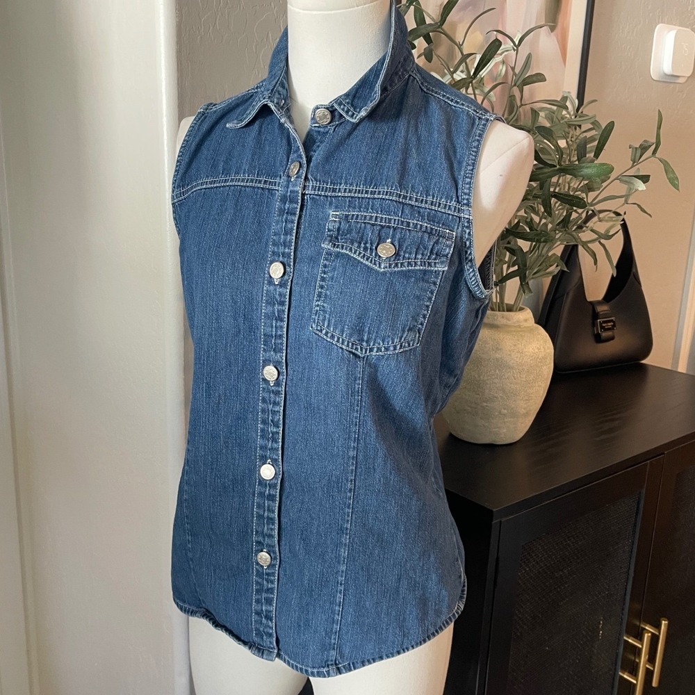 Rebecca Malone Denim Vest Women Size S Blue Excellent Sleeveless Button Up Shirt